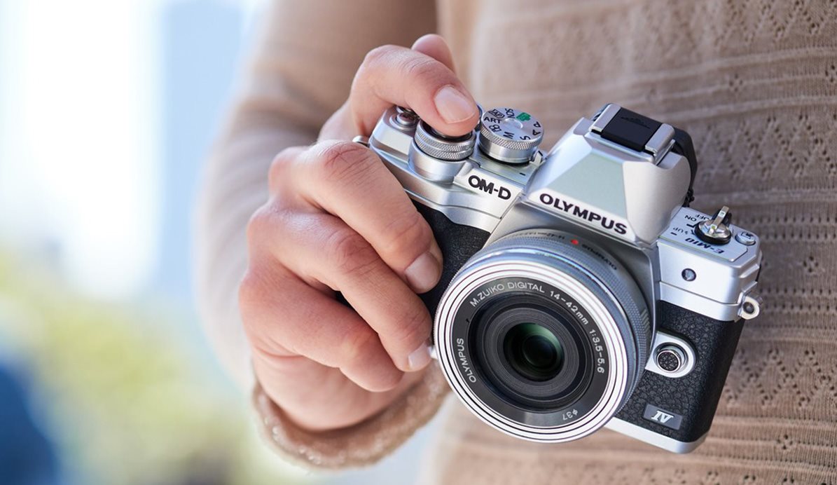 Olympus OM-D E-M10 Mark IV
