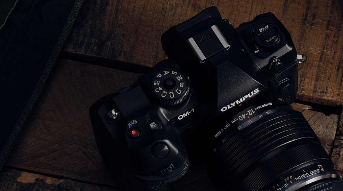 Olympus mirrorless camera