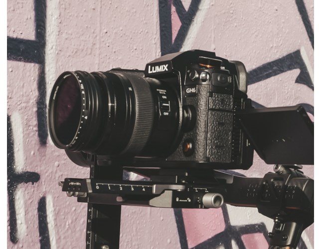 Panasonic Lumix DC-GH6 + Leica DG Vario-Elmarit 12-60 mm f/2.8-4 Power O.I.S.