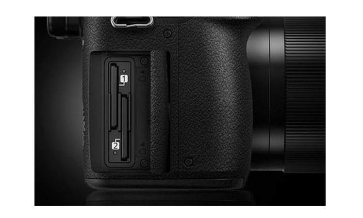 Bezzrcadlovka Panasonic LUMIX DMC-GH5S tělo