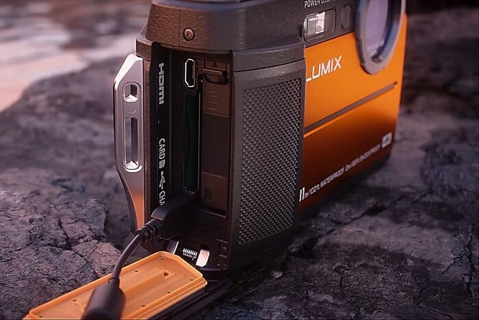 Panasonic LUMIX DMC-FT7 Compact Camera