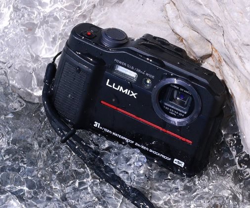 Spousta funkcí v odolném těle Kompaktní fotoaparát Panasonic Lumix FT7 černý