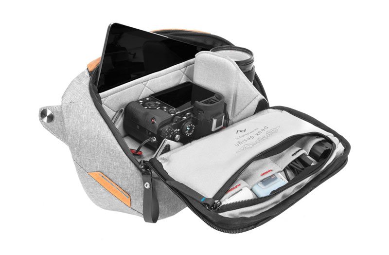 Peak Design Everyday Sling 5L - light grey Perfect organising capability