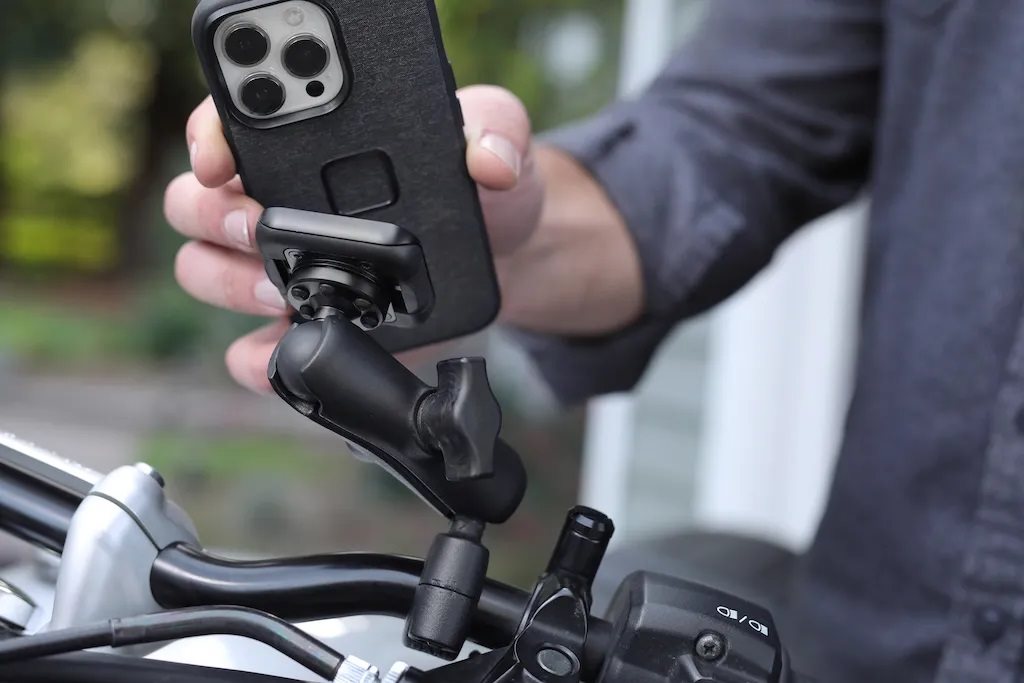 Peak Design Mobile Motorcycle Mount 1