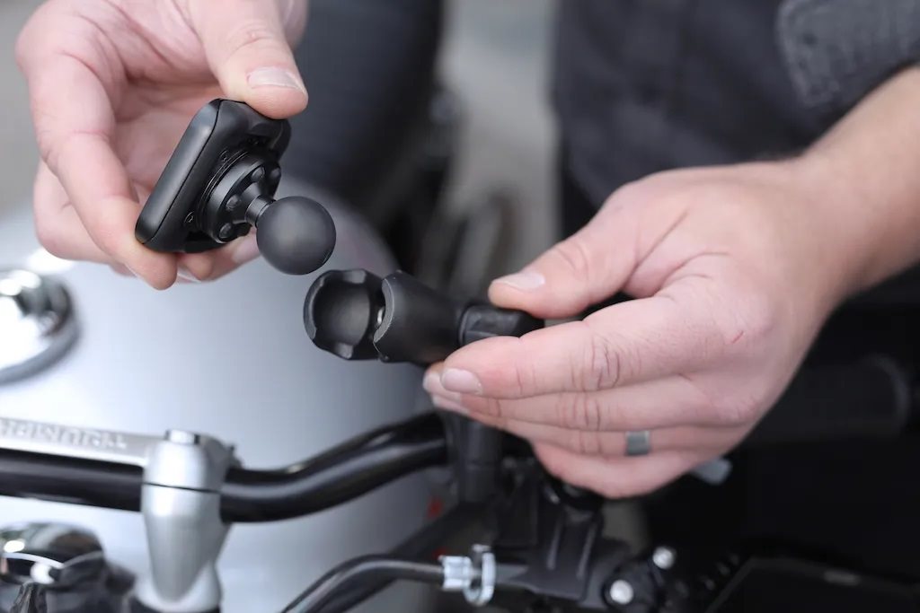 Peak Design Mobile Motorcycle Mount 1