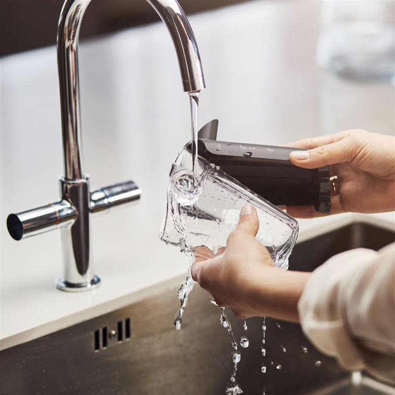 Dvoudílný napěnovač mléka pro snadné čištění