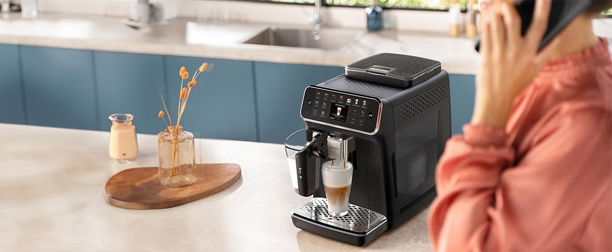 Automatický kávovar Philips Series 4400 LatteGo EP4441/50