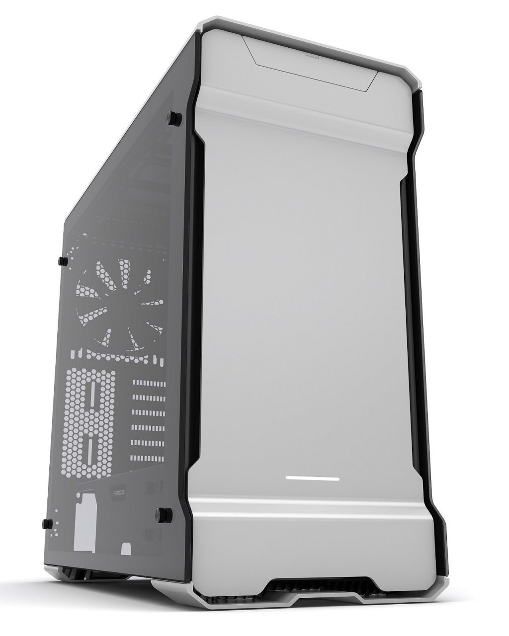 Dostatek prostoru i pro velký hardware