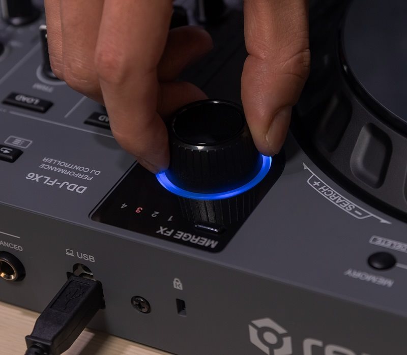 DJ controller Pioneer DJ DDJ-FLX6-GT