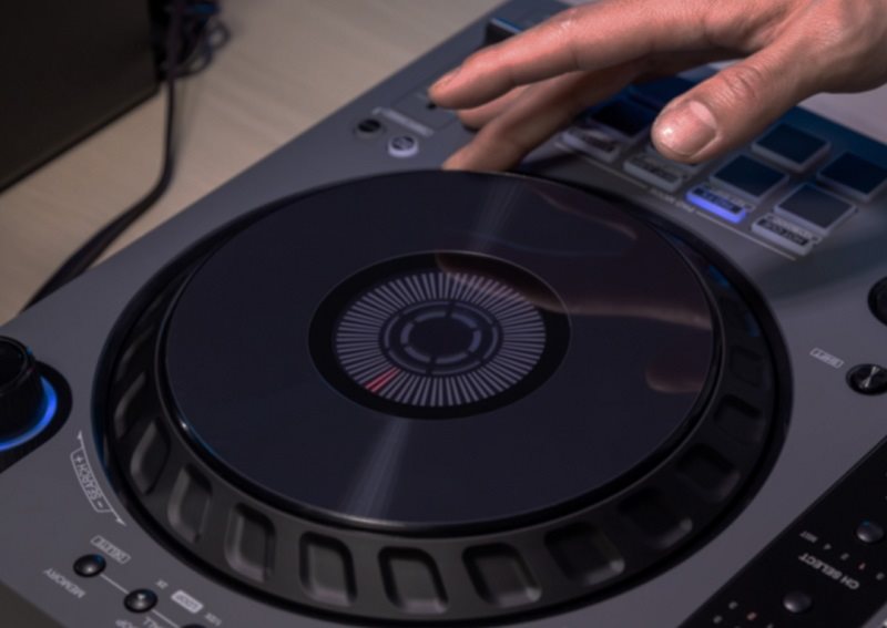 DJ controller Pioneer DJ DDJ-FLX6-GT