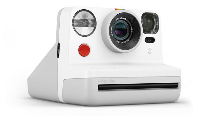 instantní fotoaparát Polaroid NOW bílý