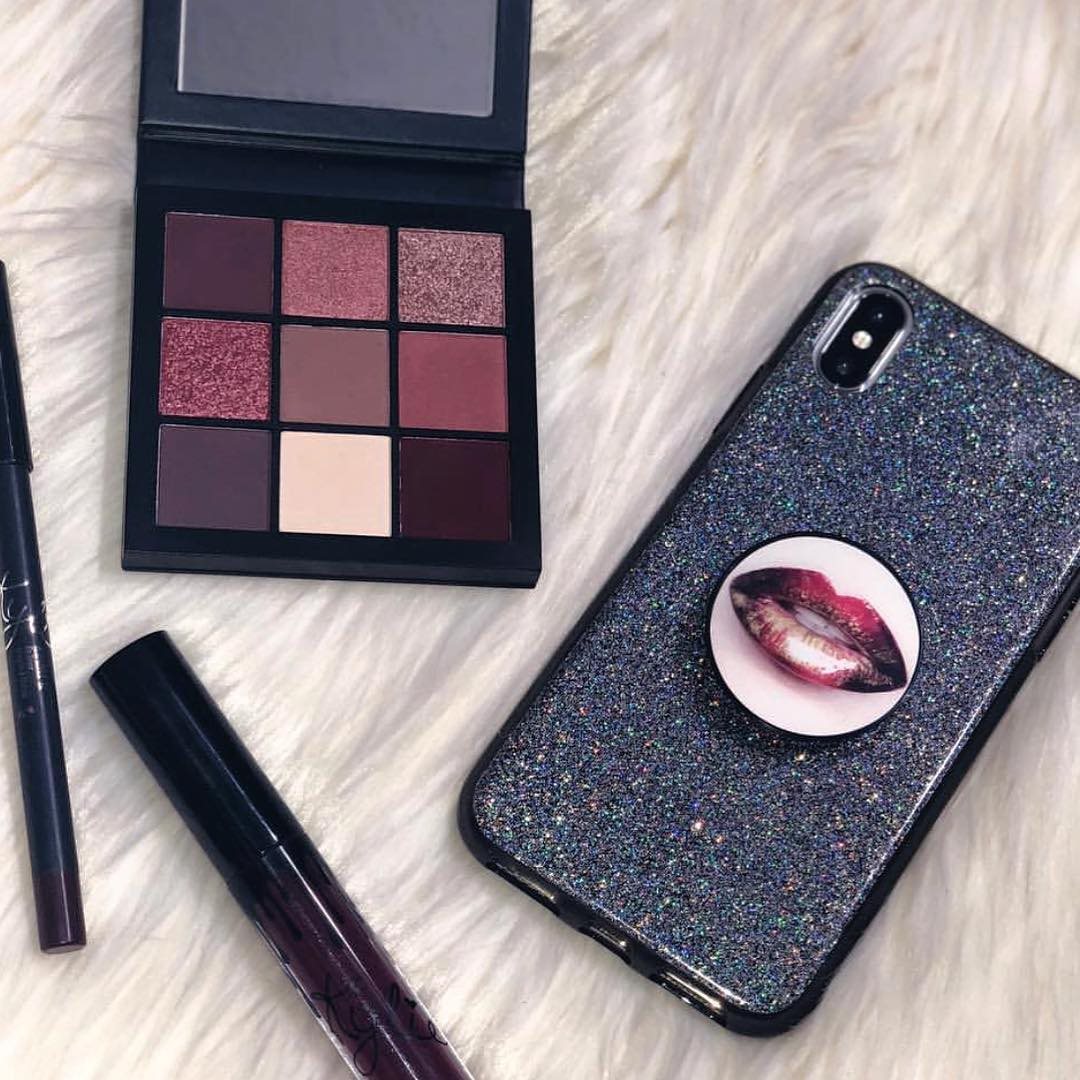 Neotřelý design, se kterým zabodujete Univerzální držák Spinpop Lips