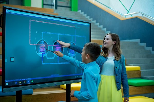 Prestigio MultiBoard L PMB528L652