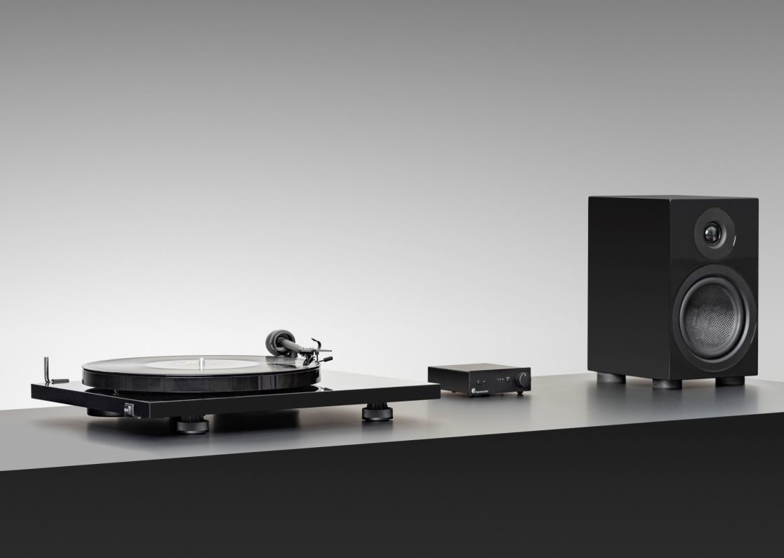 Gramofon Pro-Ject E1 BT Black