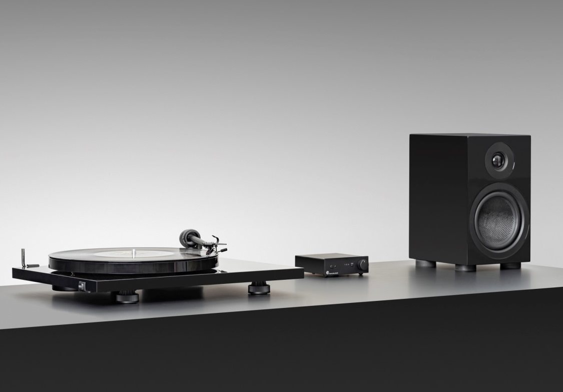 Gramofon Pro-Ject E1 PHONO Black