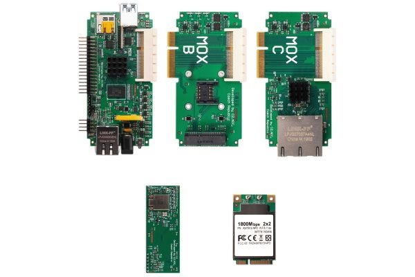 Turris MOX Classic Wi-Fi 6
