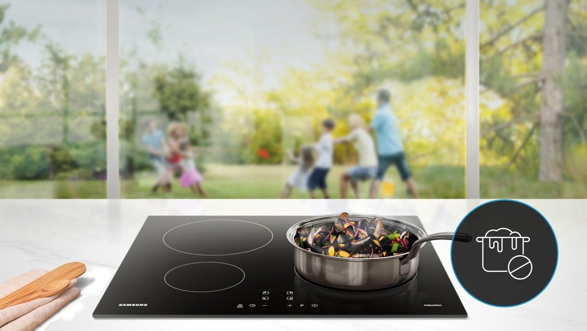 Indukčná varná doska SAMSUNG NZ64F3NM1AB/UR