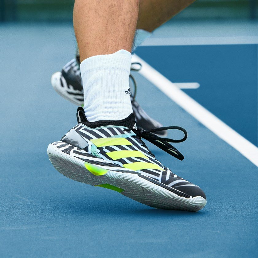  Adidas Adizero Ubersonic 4