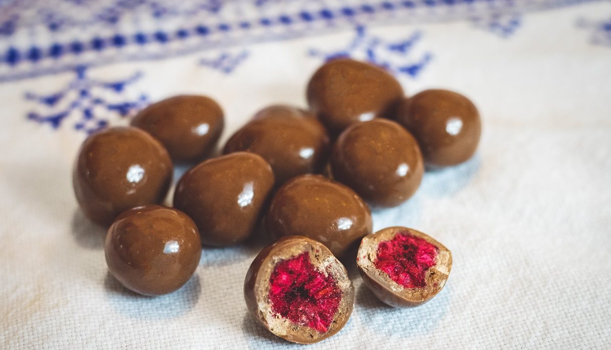 Bery Jones Lyophilised raspberries in milk chocolate