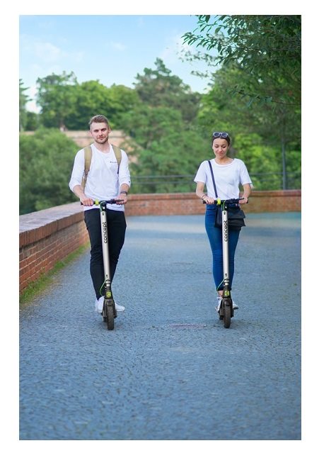 Elektrická koloběžka CONCEPT SC4000 Crossader 4.0 Elektrická koloběžka CONCEPT SC4000 Crossader 4.0