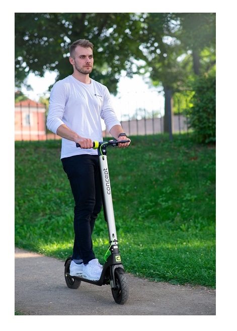 Elektrická koloběžka CONCEPT SC4000 Crossader 4.0 Elektrická koloběžka CONCEPT SC4000 Crossader 4.0