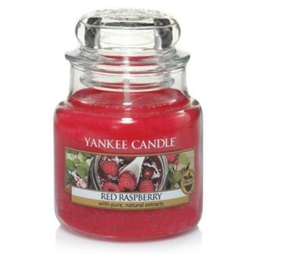 Sviečka YANKEE CANDLE Red Raspberry 104 g Sviečka YANKEE CANDLE Red Raspberry 104 g