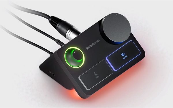 SteelSeries Alias Pro microphone