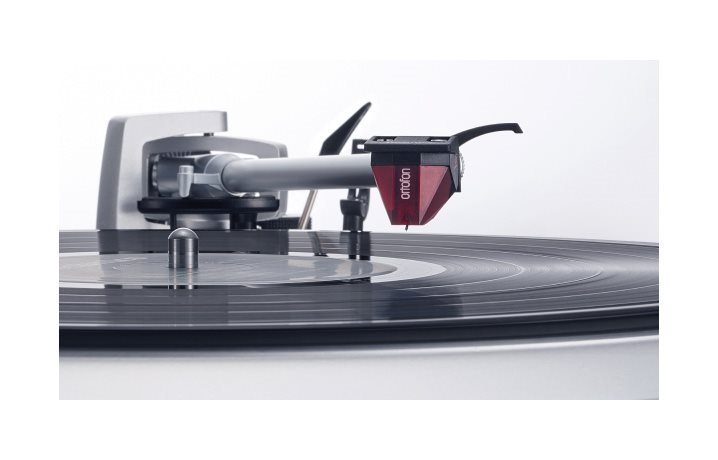 Technics SL-1500 Technics SL-1500 silber