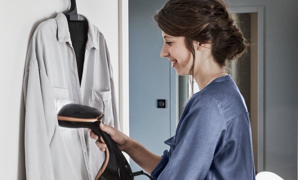 Napařovač oděvů Tefal DT9100E0 Access Steam Care