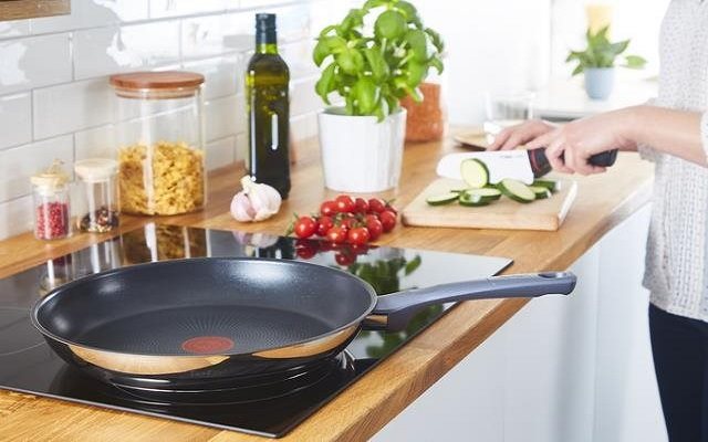 Pánev Tefal pánev 30 cm Daily Cook G7300755