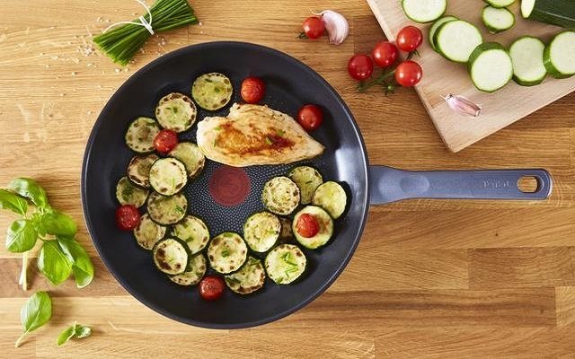Pánev Tefal pánev 30 cm Daily Cook G7300755