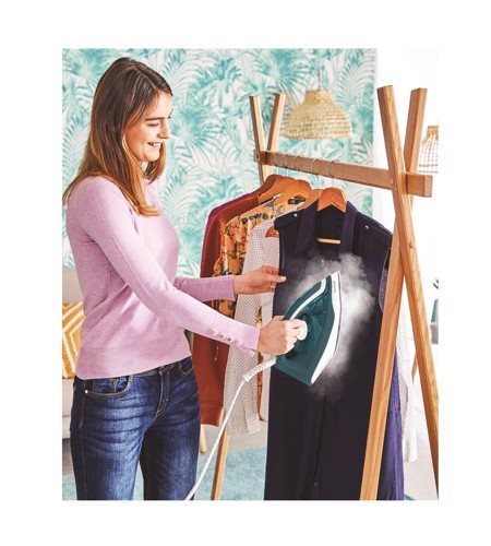 Tefal SV6115E0 Express Essential steam generator iron Tefal SV6115E0 Express Essential steam generator iron
