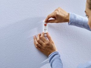 Tesa Nastavitelný nalepovací hřebík na tapety a omítku 1kg 