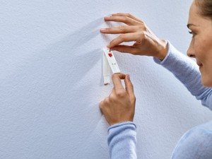 Tesa Nastavitelný nalepovací hřebík na tapety a omítku 1kg 