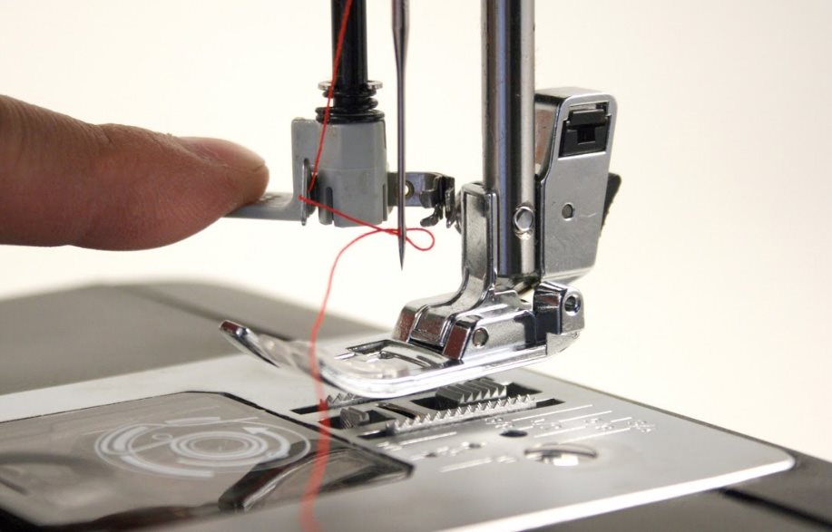 Toyota Super Jeans J17 Sewing Machine Prémiová kvalita