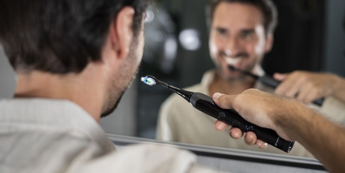 Sonický kartáček TrueLife SonicBrush K150 UV