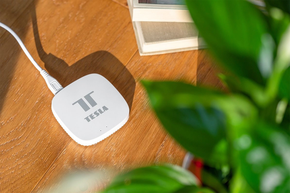 Centrální jednotka Tesla Smart ZigBee Hub