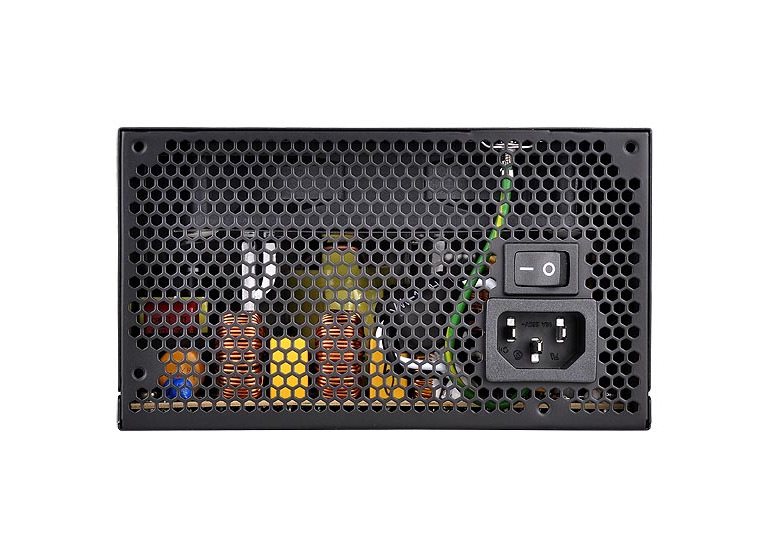 SilverStone Strider Essential 80Plus ST50F-ES230 Přední strana s vypínačem