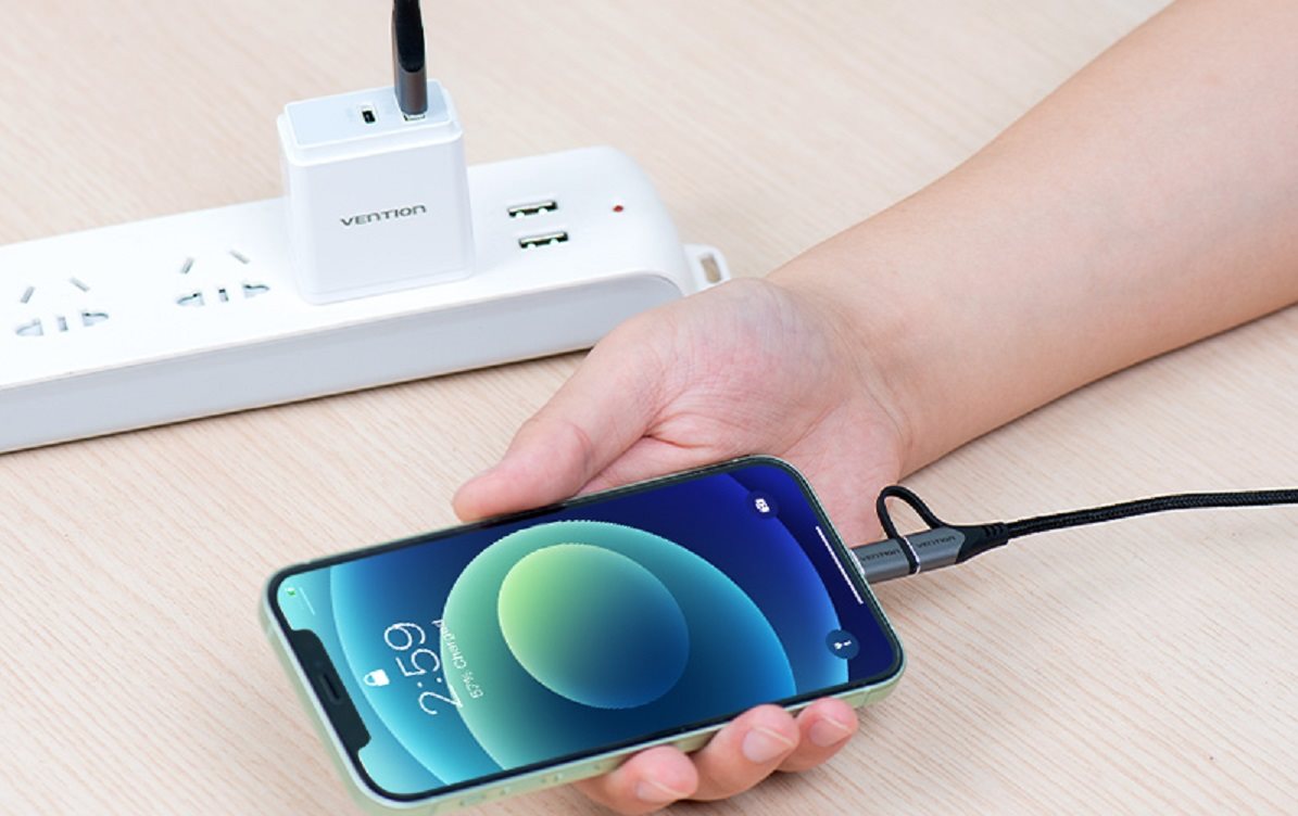 Vention MFi USB 2.0 auf 2-in-1 Micro USB & Lightning Kabel