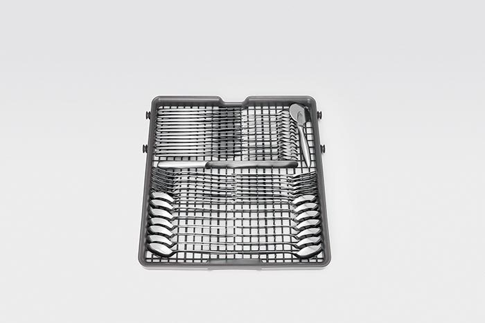 WHIRLPOOL WIC 3C26 F built-in dishwasher