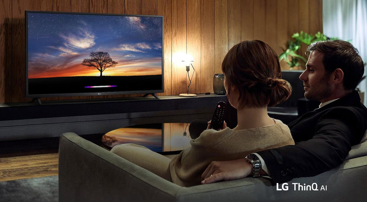 LG 32LM550B LG ThinQ AI