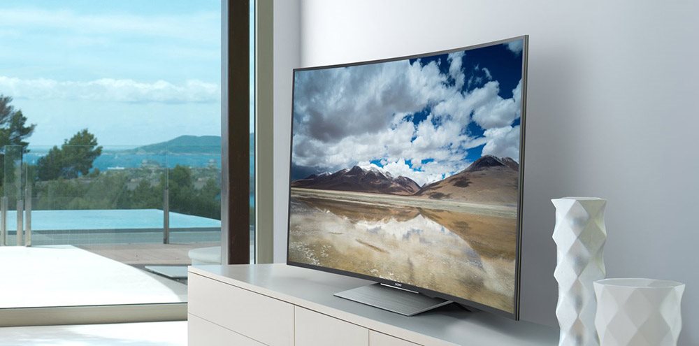 Gently curved screen Jemně zakřivená obrazovka