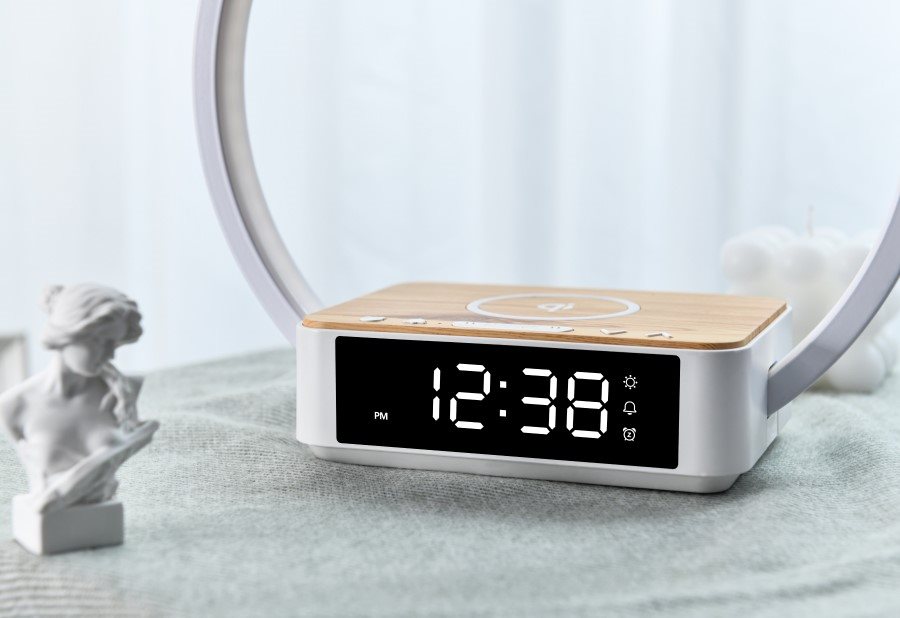 Noční světlo WILIT B17Q LED Noční světlo s hodinami, bezdrátové nabíjení 10W