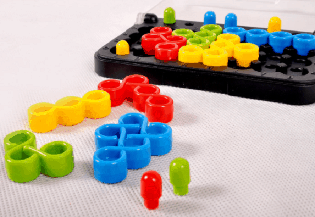 SMART GAMES: IQ TWIST