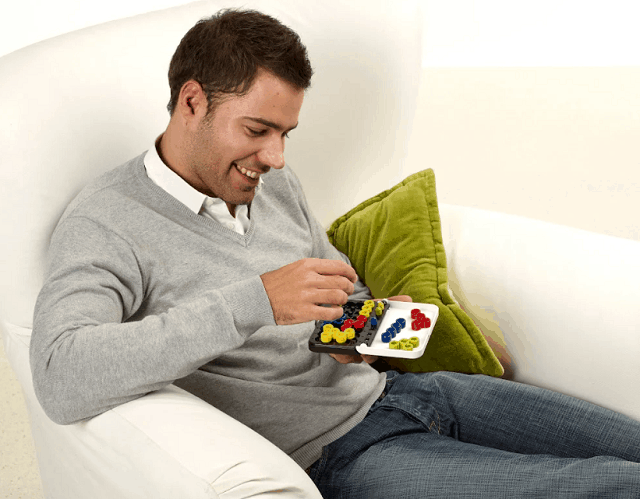 SMART GAMES: IQ TWIST