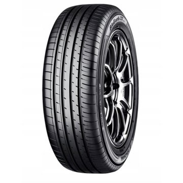 Yokohama BluEarth-XT AE61 215/50 R18 92V Letní