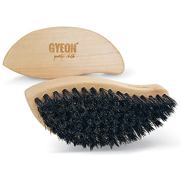

Gyeon Q2M LeatherBrush Kartáč pro čištění kožených povrchů