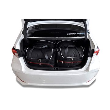 

KJUST SADA TAŠEK 4KS PRO TOYOTA COROLLA SEDAN 2019+