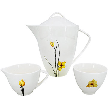 

by inspire Čajová porcelánová souprava Spring - konvice 1600 ml, mléčenka 150 ml, cukřenka 150 ml