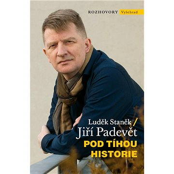 

Pod tíhou historie
